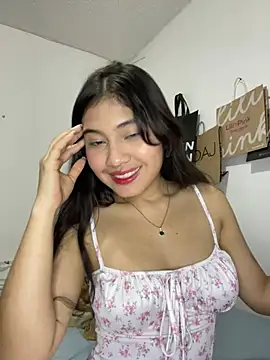 Xaannder online show from June 26, 2026, 3:23 am