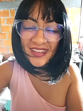 Eva rossel online show from May 12, 2026, 12:44 pm