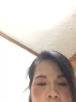 nidejiejie online show from May 25, 2026, 3:39 am