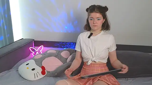 Snapshot of Annpopsy chatting on May 22, 2026, 3:21 pm Annpopsy online show from May 22, 2026, 3:21 pm
