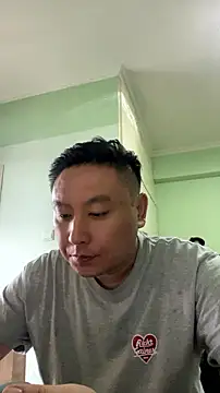 mrcake666 online show from July 16, 2026, 9:17 am