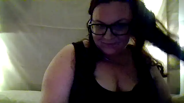 kinkeekelly online show from May 7, 2026, 4:17 am