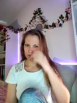 Candy Cougar online show from June 1, 2026, 6:46 am