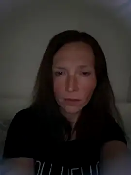 MillaSmileX online show from May 7, 2026, 5:49 pm