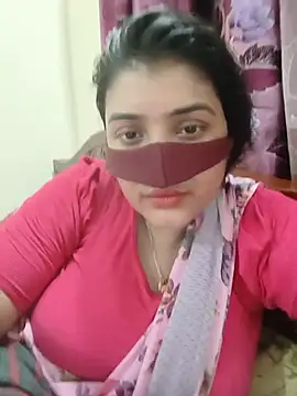 Snapshot of Joya-02 chatting on May 20, 2026, 7:44 pm Joya-02 online show from May 20, 2026, 7:44 pm