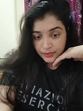 Snapshot of Joya-02 chatting on May 21, 2026, 6:49 pm Joya-02 online show from May 21, 2026, 6:49 pm