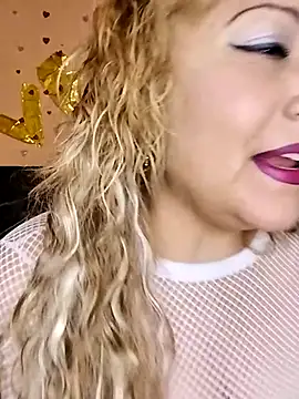 Venuss Milf online show from July 13, 2026, 12:04 pm