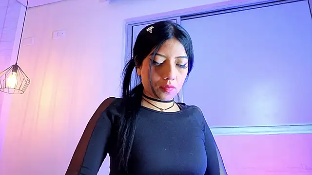 Snapshot of Ey_Im_simone_ chatting on June 13, 2026, 12:47 pm Ey Im simone online show from June 13, 2026, 12:47 pm