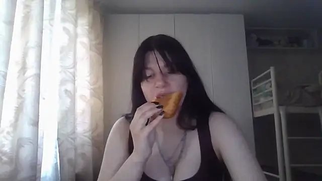 GrayceDeclet online show from June 24, 2026, 6:56 am