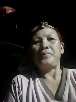yeuanh1 online show from May 23, 2026, 12:04 pm