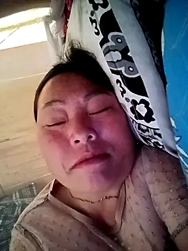 YeuAnhbigcock online show from May 5, 2026, 3:42 am