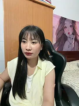 Bella439 online show from May 5, 2026, 2:47 am