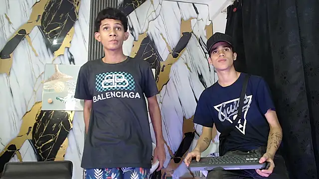 TWINKS BOYSX online show from May 12, 2026, 1:46 am