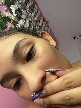 melody flowers18 online show from July 22, 2026, 3:52 am