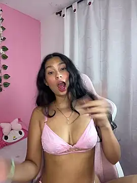 melody flowers18 online show from May 18, 2026, 2:44 am