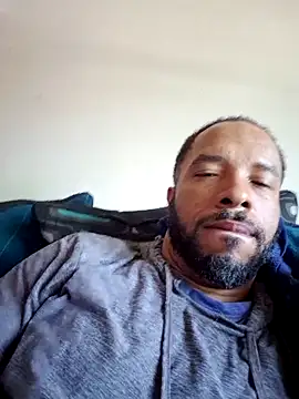 Snapshot of yoursexydaddy8181 chatting on May 31, 2026, 1:50 pm yoursexydaddy8181 online show from May 31, 2026, 1:50 pm