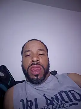 Snapshot of yoursexydaddy8181 chatting on June 5, 2026, 6:52 am yoursexydaddy8181 online show from June 5, 2026, 6:52 am