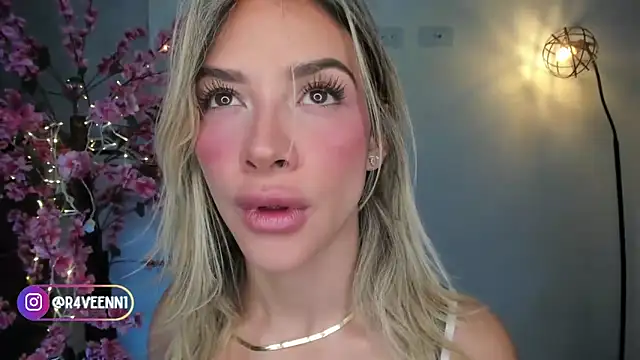 R4-V3N online show from December 21, 2024, 8:18 am