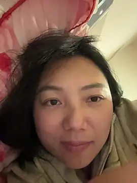 yanling668 online show from May 11, 2026, 4:04 pm