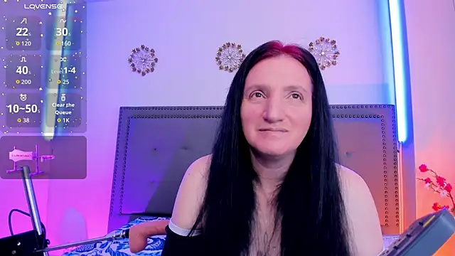 Snapshot of CloeMature chatting on June 10, 2026, 2:13 am CloeMature online show from June 10, 2026, 2:13 am