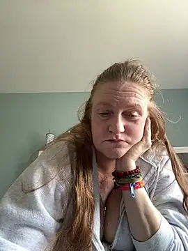 Snapshot of Kellilyn10 chatting on June 25, 2026, 5:51 pm Kellilyn10 online show from June 25, 2026, 5:51 pm