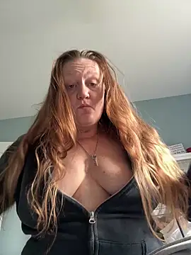 Snapshot of Kellilyn10 chatting on May 16, 2026, 6:18 pm Kellilyn10 online show from May 16, 2026, 6:18 pm