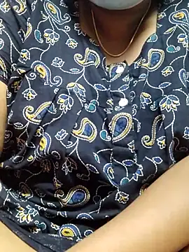 Snapshot of tamilkavitha123 chatting on May 17, 2026, 4:51 pm tamilkavitha123 online show from May 17, 2026, 4:51 pm