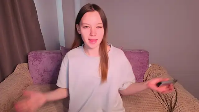 lolytaberry online show from May 13, 2026, 1:45 am