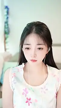 singer-wenwan online show from June 15, 2026, 9:42 am