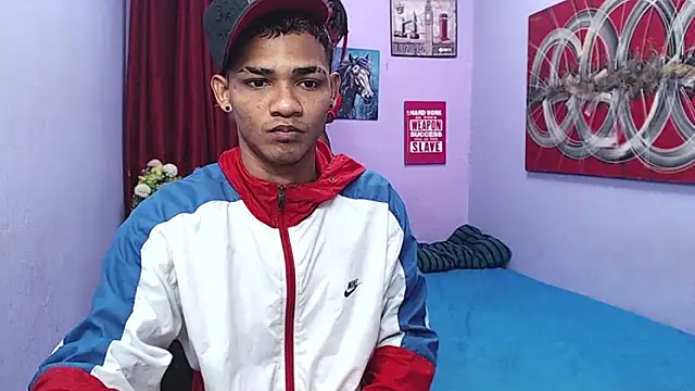 black twinks online show from June 27, 2026, 2:39 am
