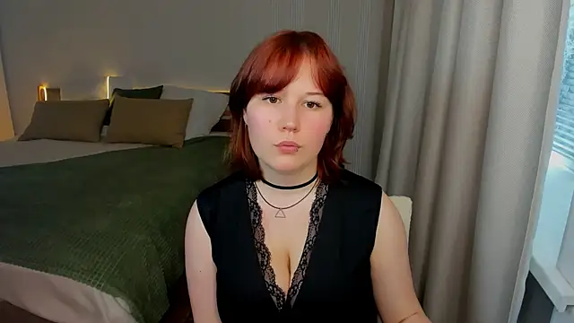 MiaLacrice online show from May 29, 2026, 11:27 am