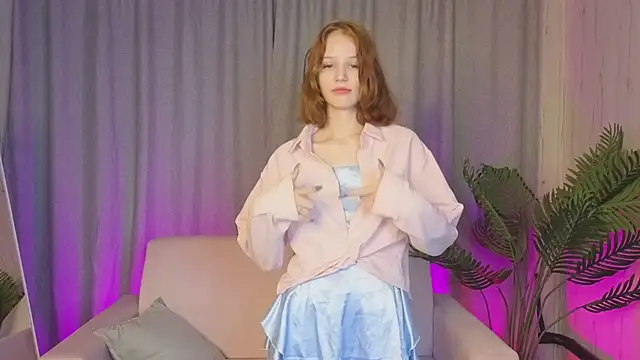 Snapshot of AliceJohansone chatting on June 30, 2026, 1:38 am AliceJohansone online show from June 30, 2026, 1:38 am
