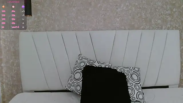 Snapshot of AliceSmity__ chatting on May 10, 2026, 11:58 am AliceSmity online show from May 10, 2026, 11:58 am