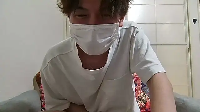 Shun-3721 online show from May 18, 2026, 1:27 pm