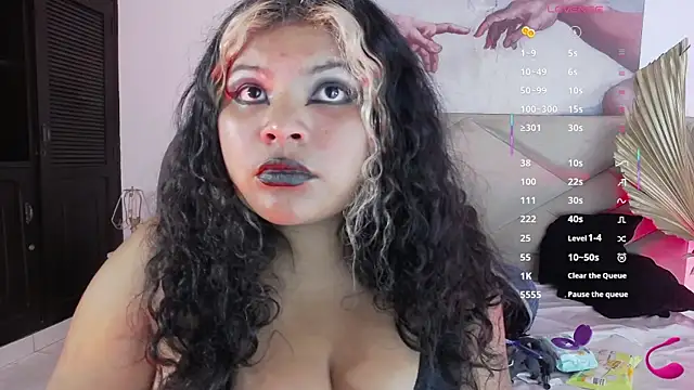 WickedLemon online show from August 4, 2026, 2:05 am