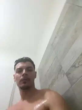 lautydiaz98 online show from May 10, 2026, 4:38 am