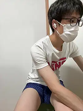 Snapshot of h_japmen chatting on July 1, 2026, 2:28 pm h japmen online show from July 1, 2026, 2:28 pm
