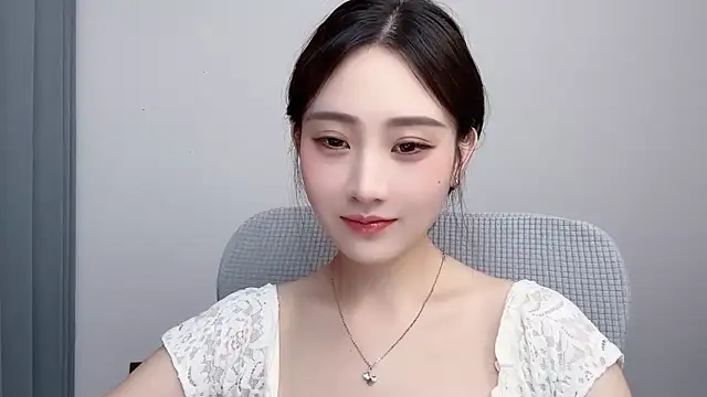  222Mia online show from June 22, 2026, 3:12 am