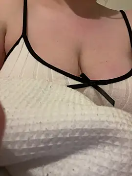 NaughtyMary2507 online show from May 10, 2026, 8:54 pm