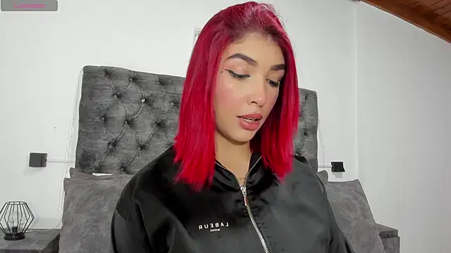 Alana2916 online show from June 18, 2026, 12:10 pm