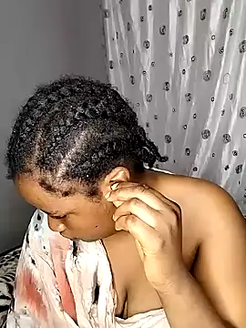 JuicyHoney 01 online show from June 21, 2026, 5:13 am
