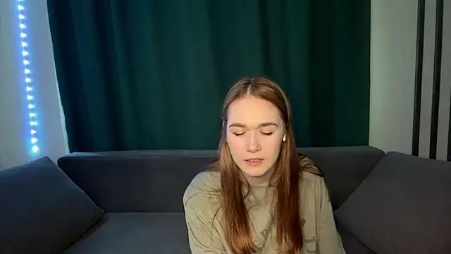 Snapshot of MargieZorens chatting on June 8, 2026, 2:50 pm MargieZorens online show from June 8, 2026, 2:50 pm