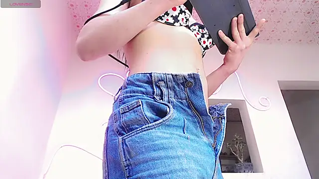 everlin 01 online show from July 26, 2026, 6:59 pm