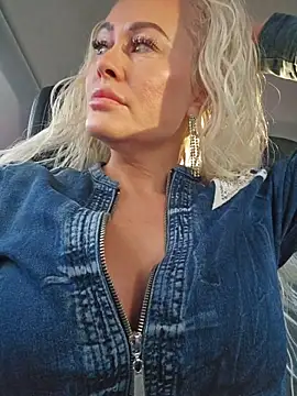 Snapshot of MILFBARBY chatting on October 8, 2025, 7:10 am MILFBARBY online show from October 8, 2025, 7:10 am