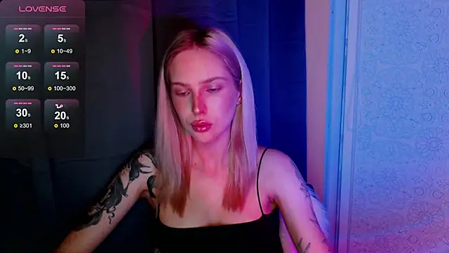 MichelleVelour online show from May 14, 2026, 5:10 pm
