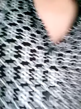 Snapshot of -Hasuri- chatting on May 11, 2026, 6:48 am -Hasuri- online show from May 11, 2026, 6:48 am