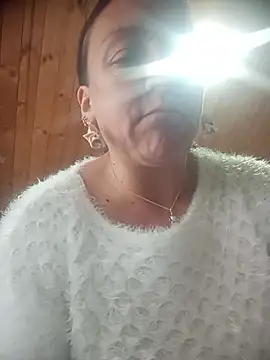 dangerous milf online show from July 2, 2026, 5:52 pm