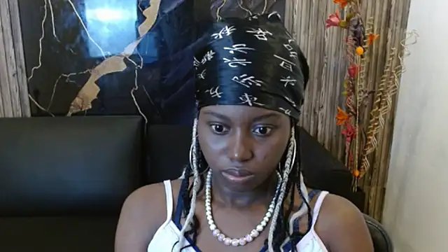 Snapshot of luna_bella160920 chatting on May 18, 2026, 7:18 pm luna bella160920 online show from May 18, 2026, 7:18 pm