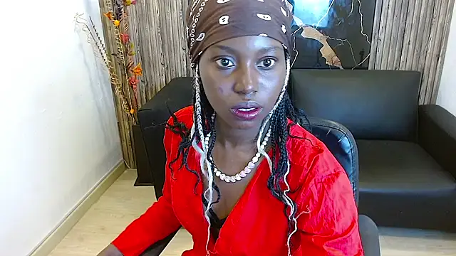 Snapshot of luna_bella160920 chatting on May 13, 2026, 7:32 pm luna bella160920 online show from May 13, 2026, 7:32 pm