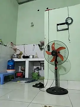 Snapshot of Logii_x chatting on June 25, 2026, 8:08 am Logii x online show from June 25, 2026, 8:08 am